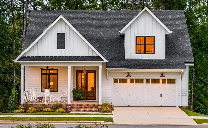 coachman-design21-rec13-window-white-white-garage-door