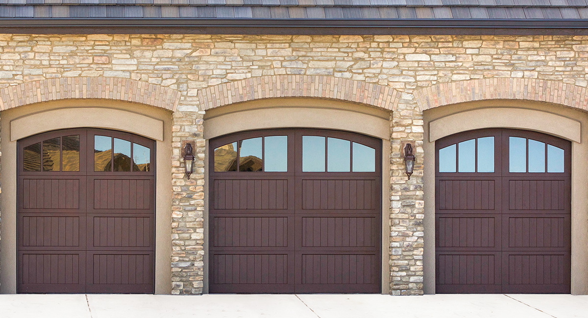 wood-panel-garage-doors-7100-e